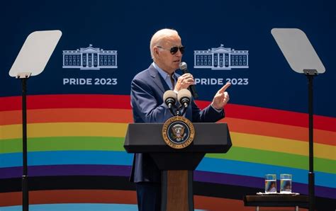 sexo gay twitter|Biden to Pardon US Service Members Convicted Because They .